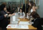 Imagen: Mujer votando en unas elecciones | Recurso educativo 82843